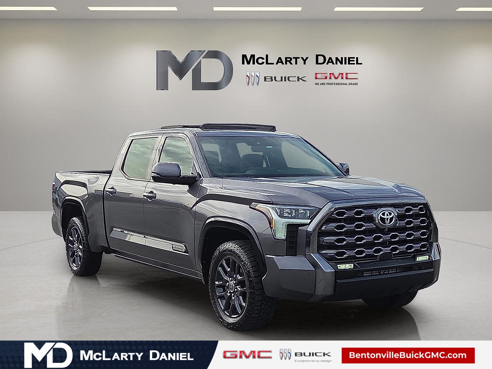 2022 Toyota Tundra Platinum CrewMax Cab LB 4WD