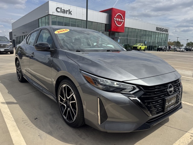 2023 Nissan Sentra SV photo 2