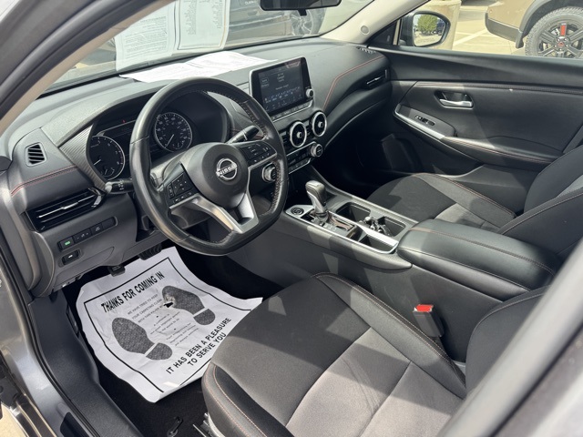 2024 Nissan Sentra SR photo 2