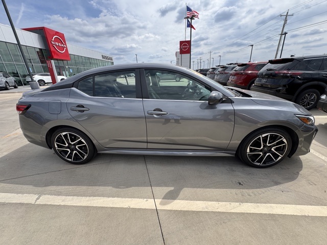 2024 Nissan Sentra SR photo 5