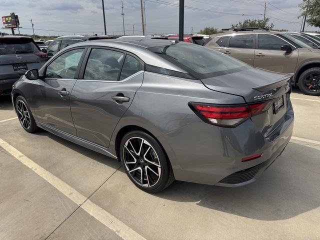 2024 Nissan Sentra SR photo 8