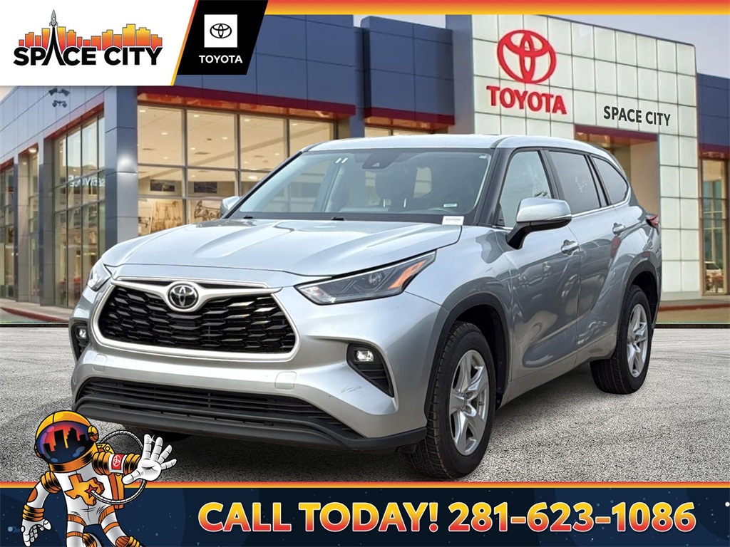 2024 Toyota Highlander LE FWD