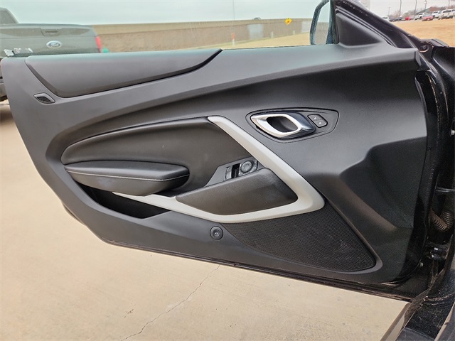 Used Car 2020 Chevrolet Camaro  1lt For Sale Under $25,000 In Plainview, Texas