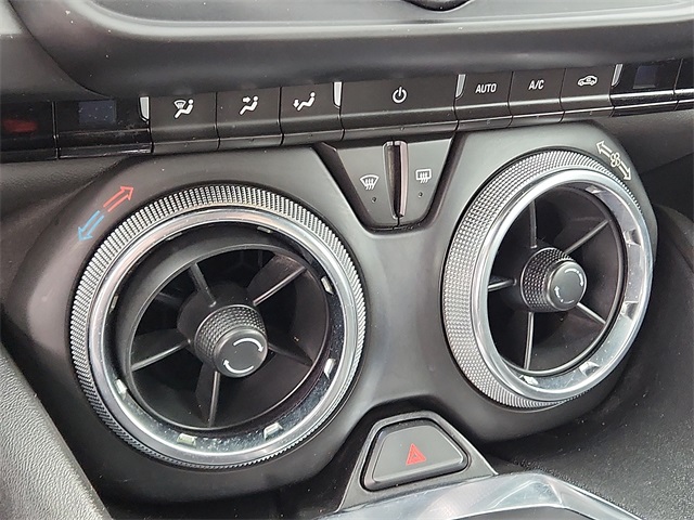 Used Car 2020 Chevrolet Camaro  1lt For Sale Under $25,000 In Plainview, Texas