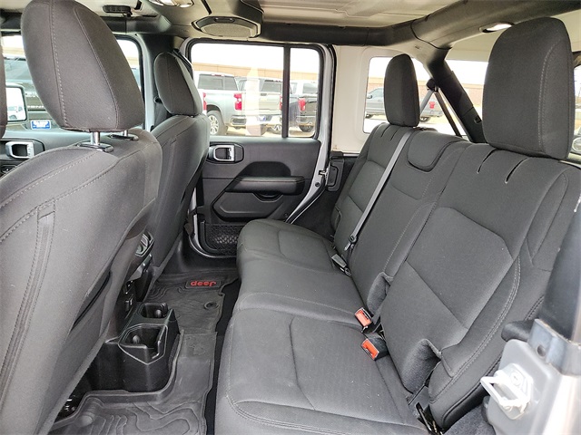 Used Car 2020 Jeep Wrangler  Unlimited Sahara For Sale Under $30,000 In Plainview, Texas