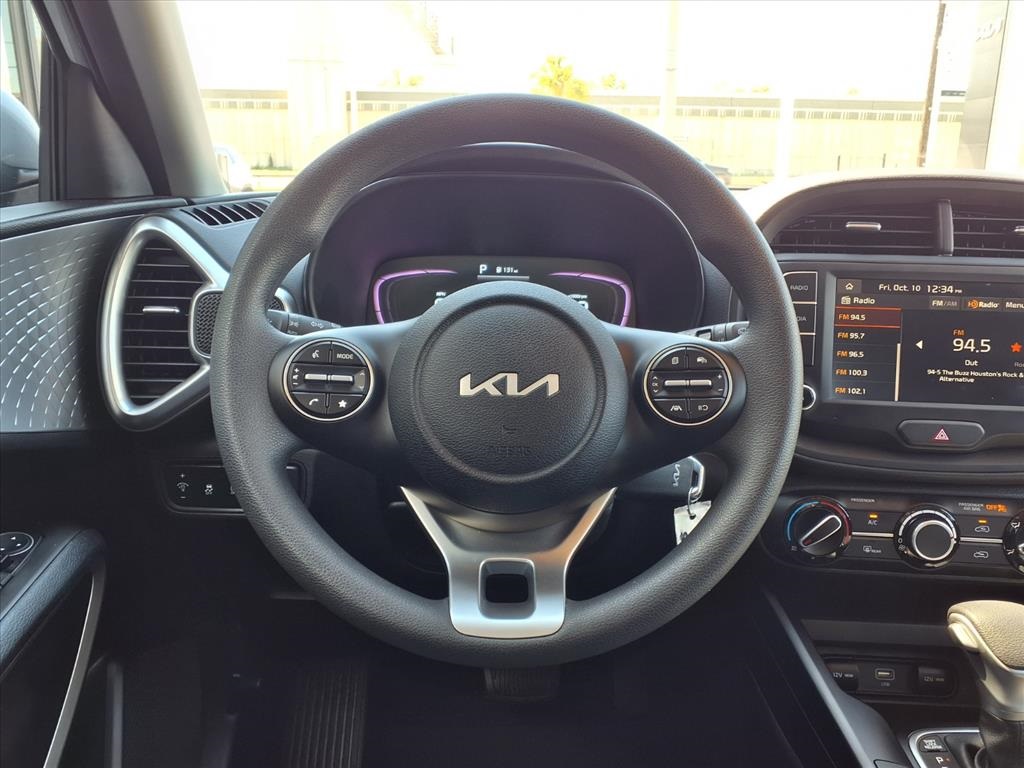 2025 Kia Soul LX - 10