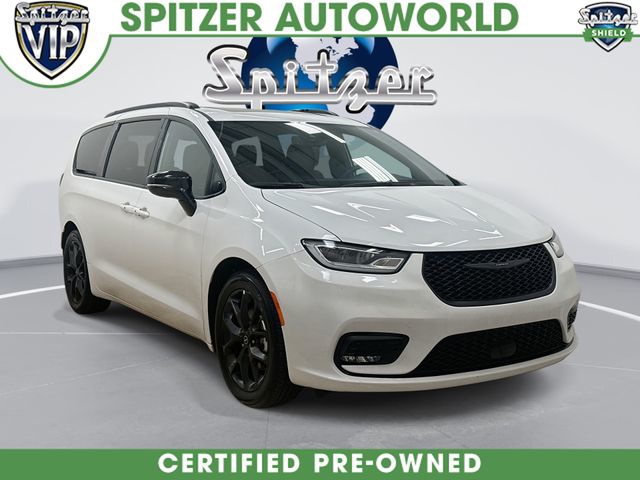 Bright White Clearcoat 2025 Chrysler Pacifica Minivan Front-Wheel Drive 9-Speed Automatic