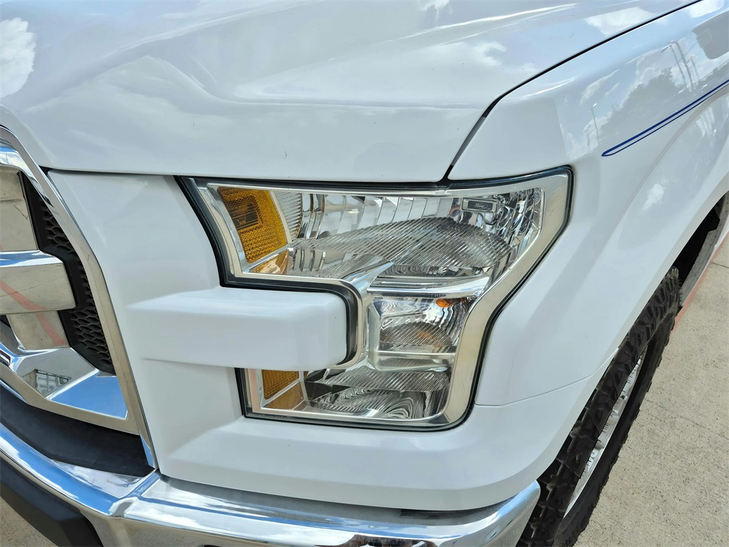 2017 Ford F-150 XLT White at Autostrade