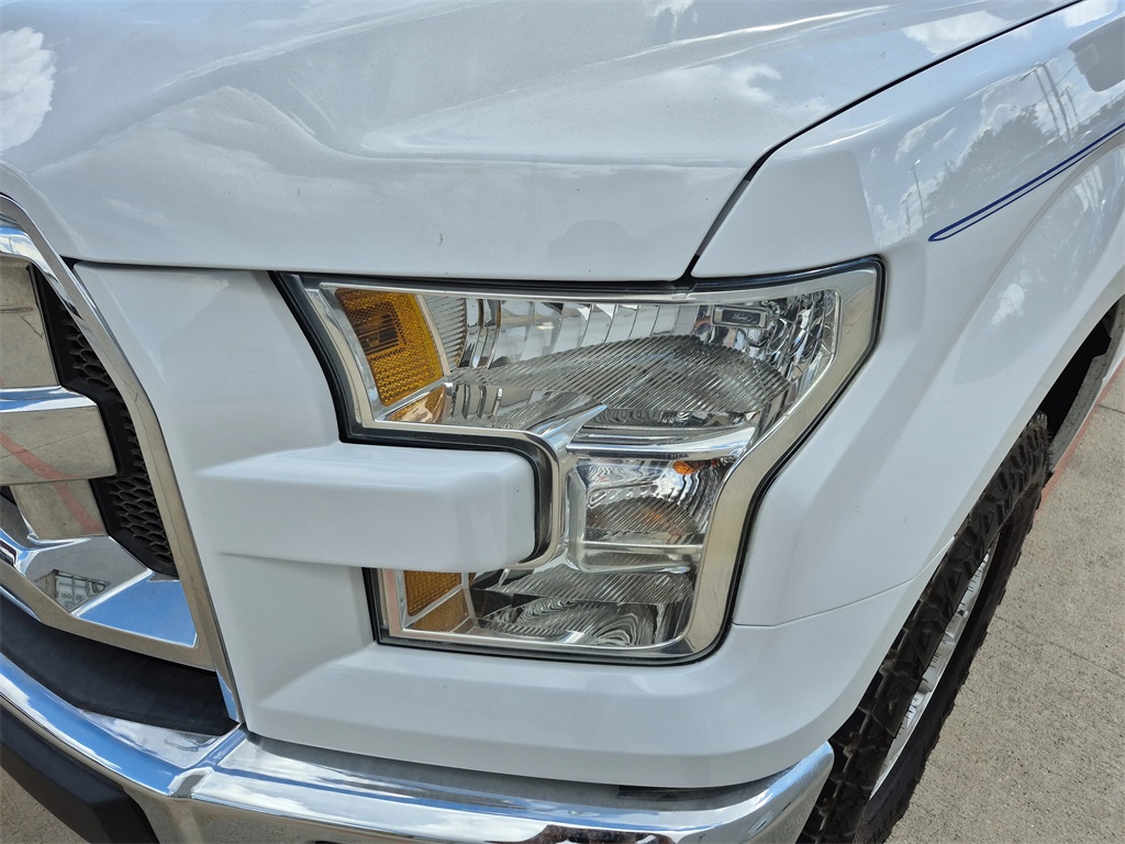 2017 Ford F-150 XLT White at Autostrade