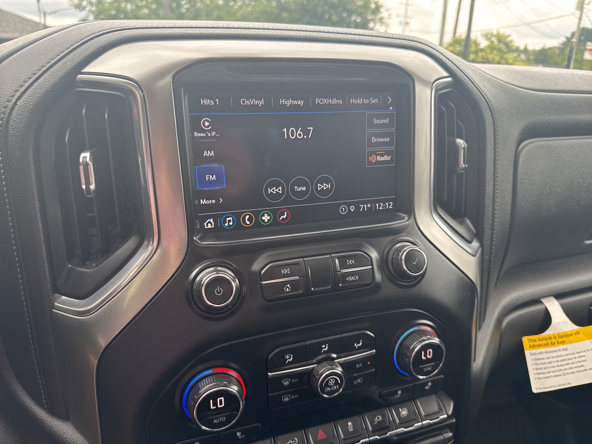 2021 Chevrolet Silverado 1500 RST photo 18