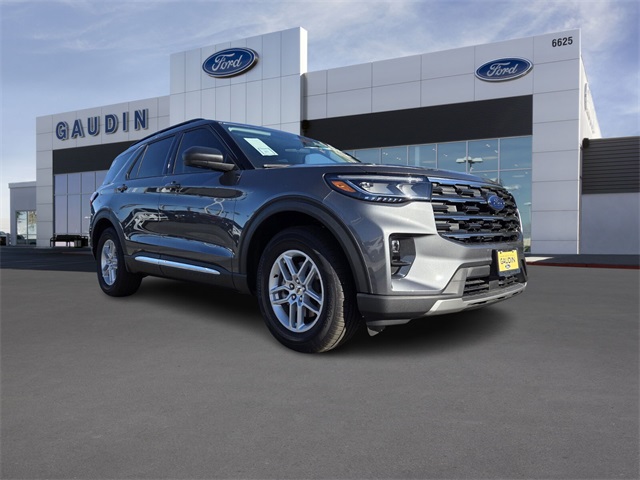2025 Ford Explorer Active's photo