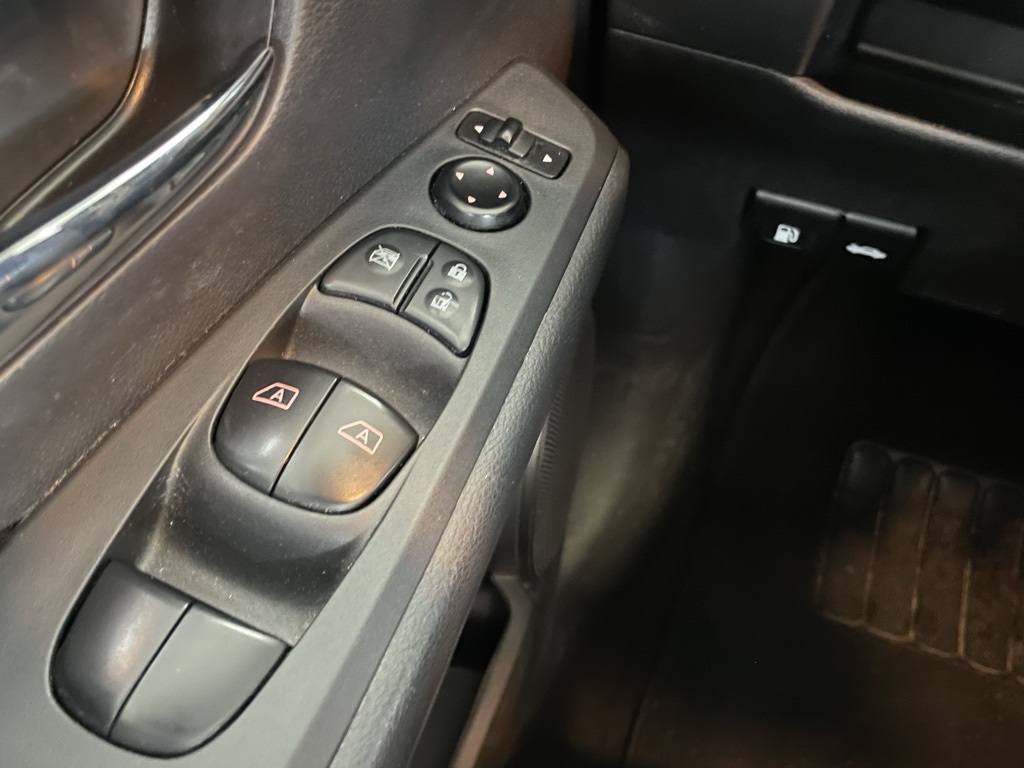 Thumbnail: 2024 Nissan Kicks - 13