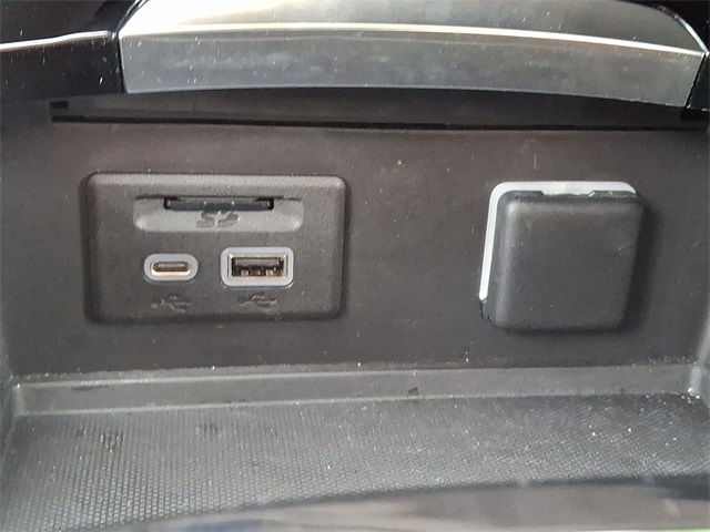 Image 24 of 2022 Buick Envision