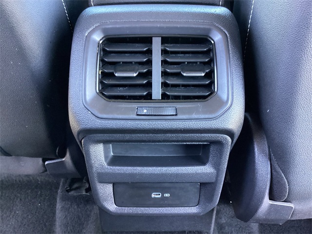 Used Car 2024 Volkswagen Taos  1.5t Se For Sale Under $20,000 In San Antonio, Texas