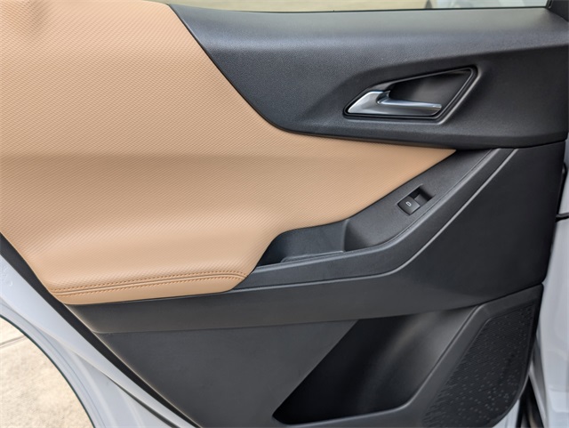 2026 Chevrolet Equinox ACTIV White at Traditions Chevrolet