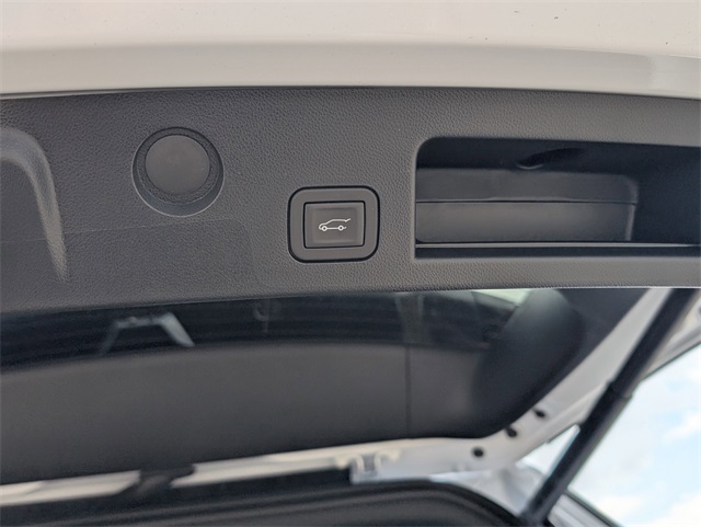 2026 Chevrolet Equinox ACTIV White at Traditions Chevrolet