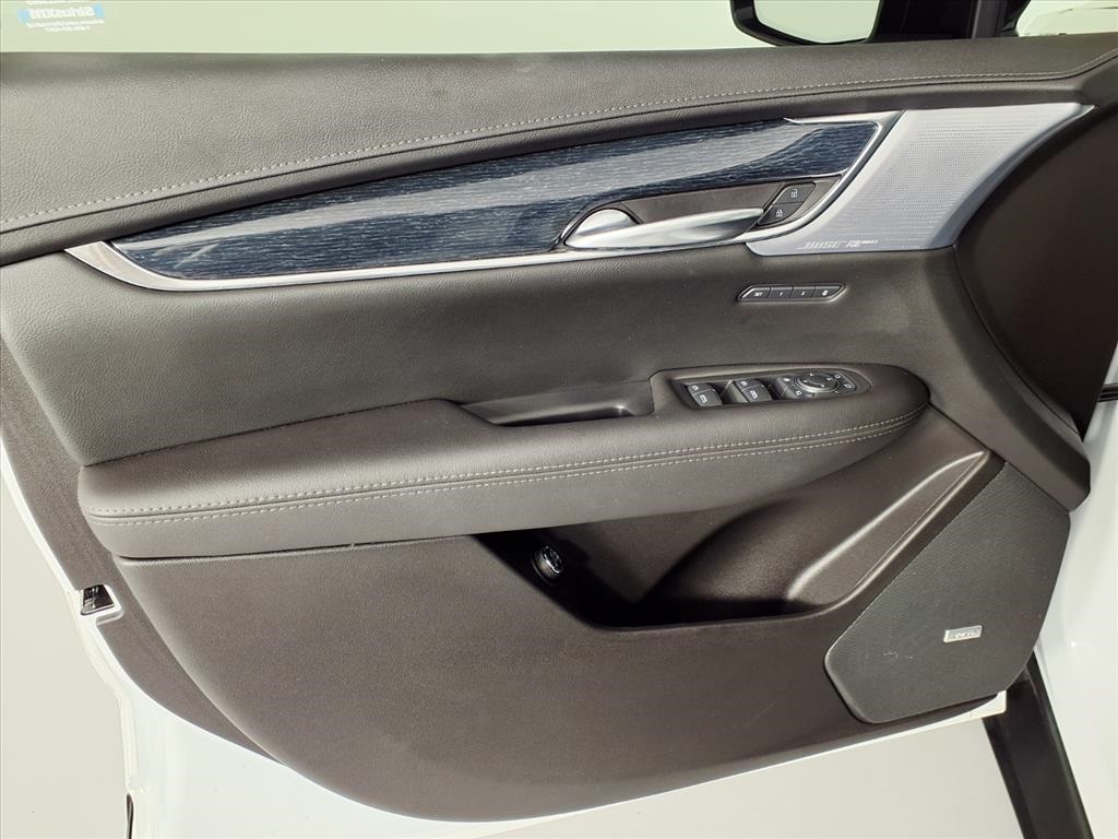 2024 Cadillac XT5 Premium Luxury White at AutoSavvy Houston Northwest