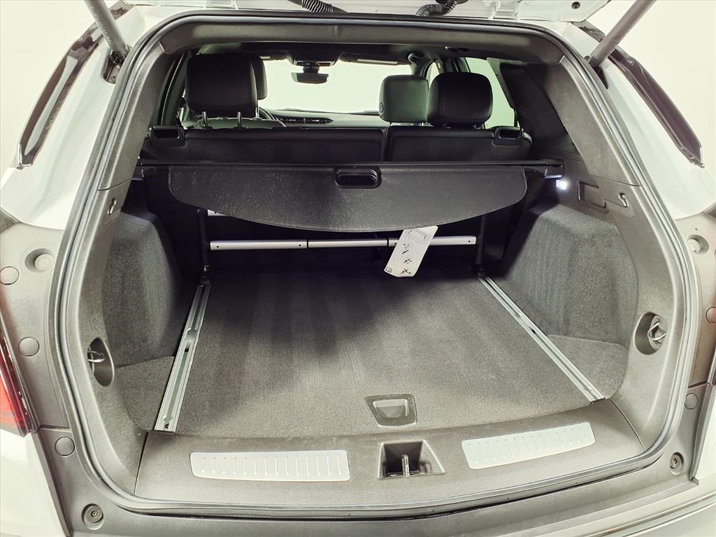 2024 Cadillac XT5 Premium Luxury White at AutoSavvy Houston Northwest