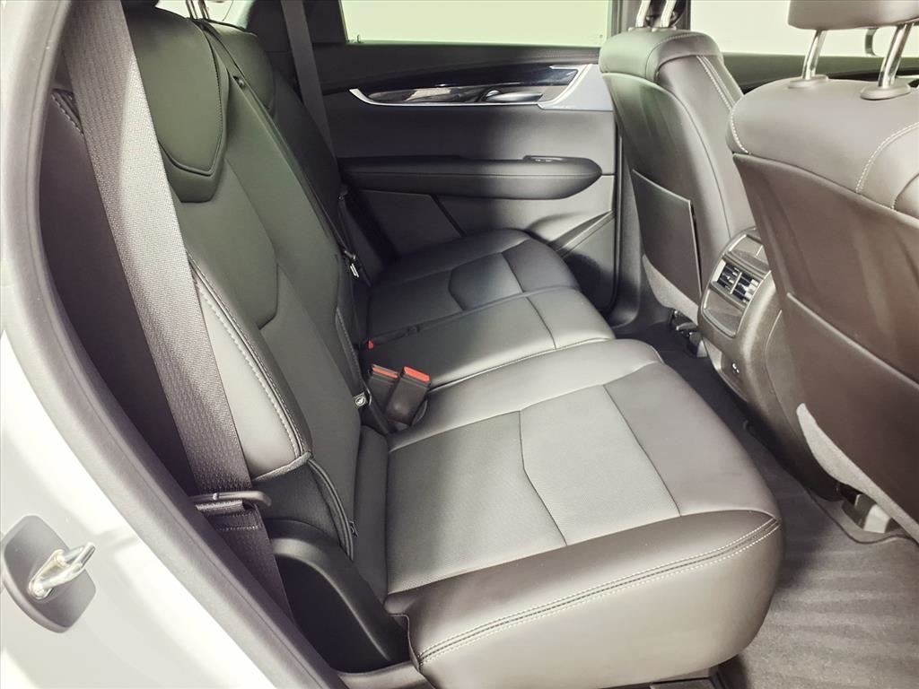 2024 Cadillac XT5 Premium Luxury White at AutoSavvy Houston Northwest