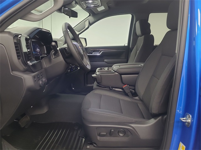 2025 – Chevrolet – Silverado 1500
