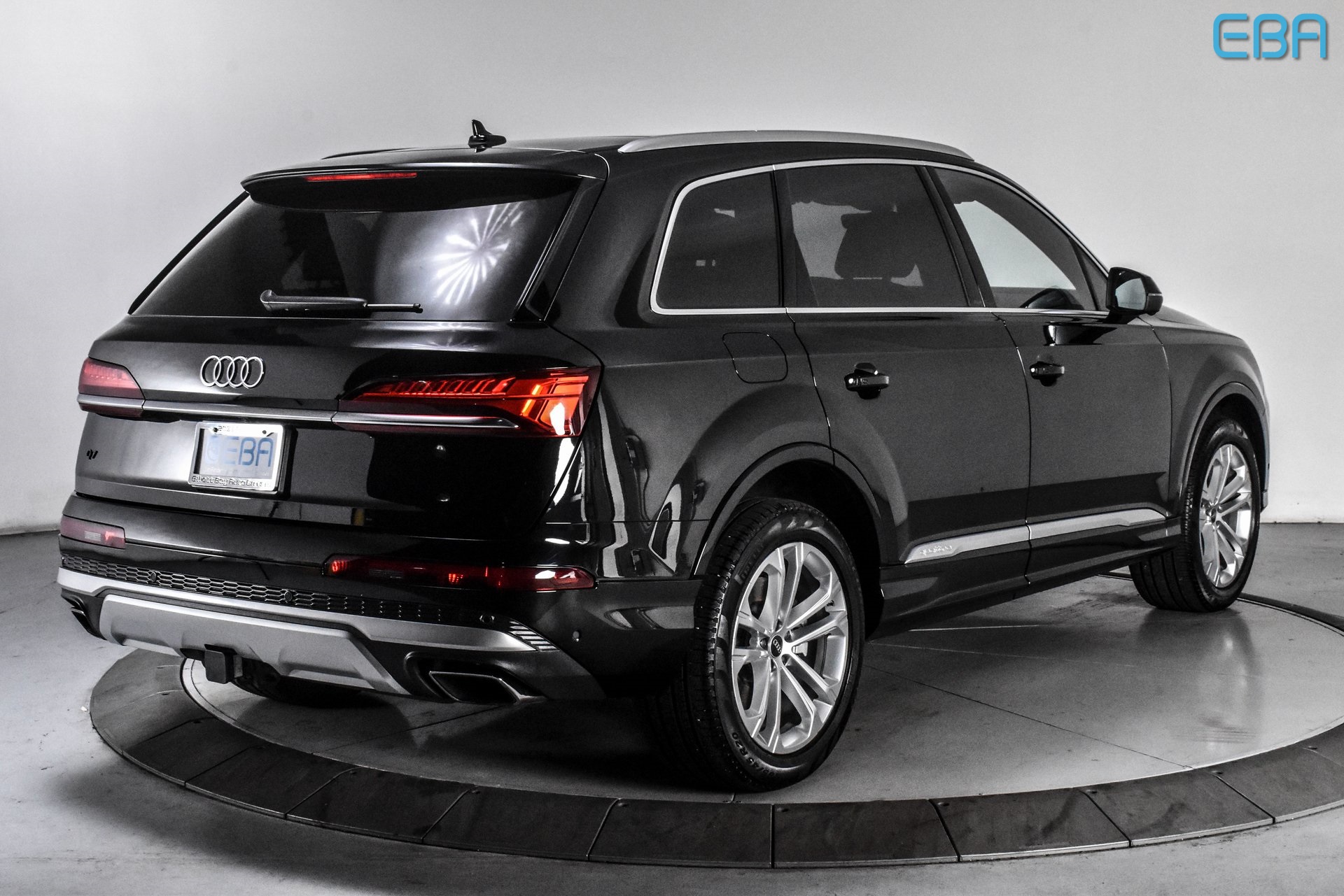 2025 Audi Q7 55 Premium Plus photo 6