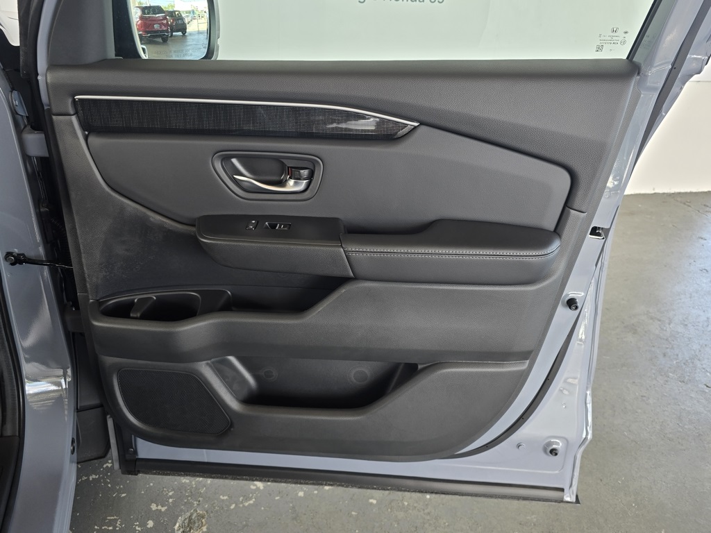 Thumbnail: 2025 Honda Pilot - 12