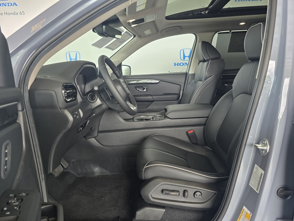 Thumbnail: 2025 Honda Pilot - 18