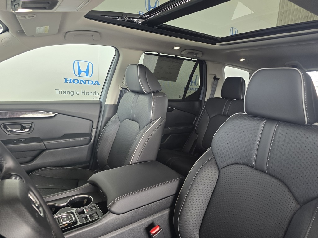 Thumbnail: 2025 Honda Pilot - 22