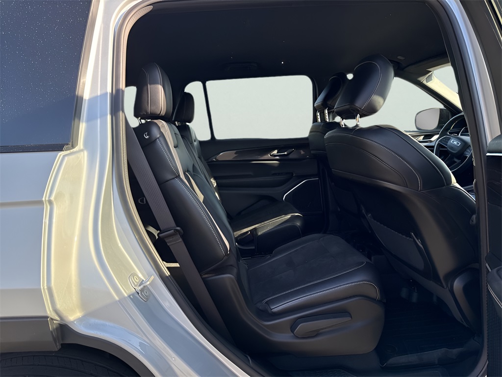 2022 Jeep Grand Cherokee L