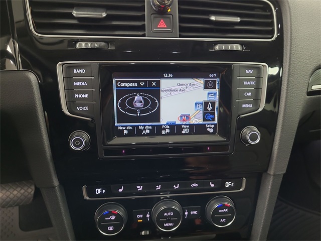 2015 – Volkswagen – Golf SportWagen