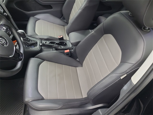 2015 – Volkswagen – Golf SportWagen