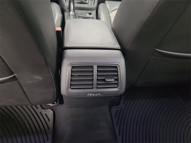 2015 – Volkswagen – Golf SportWagen