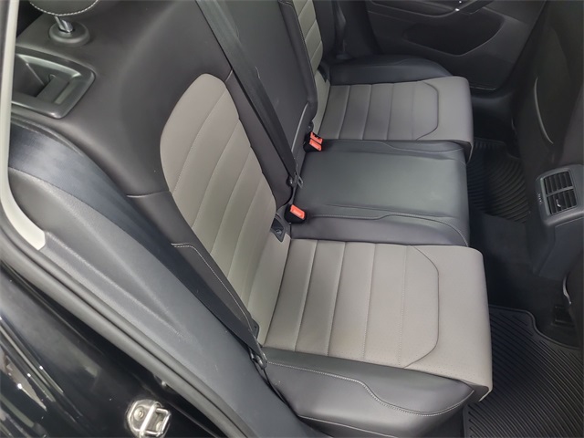 2015 – Volkswagen – Golf SportWagen