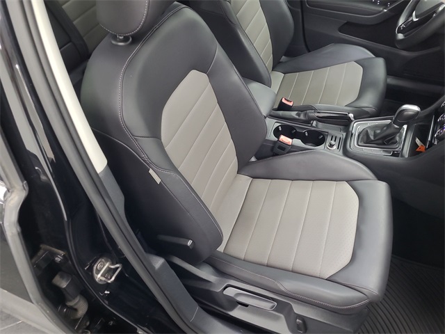 2015 – Volkswagen – Golf SportWagen