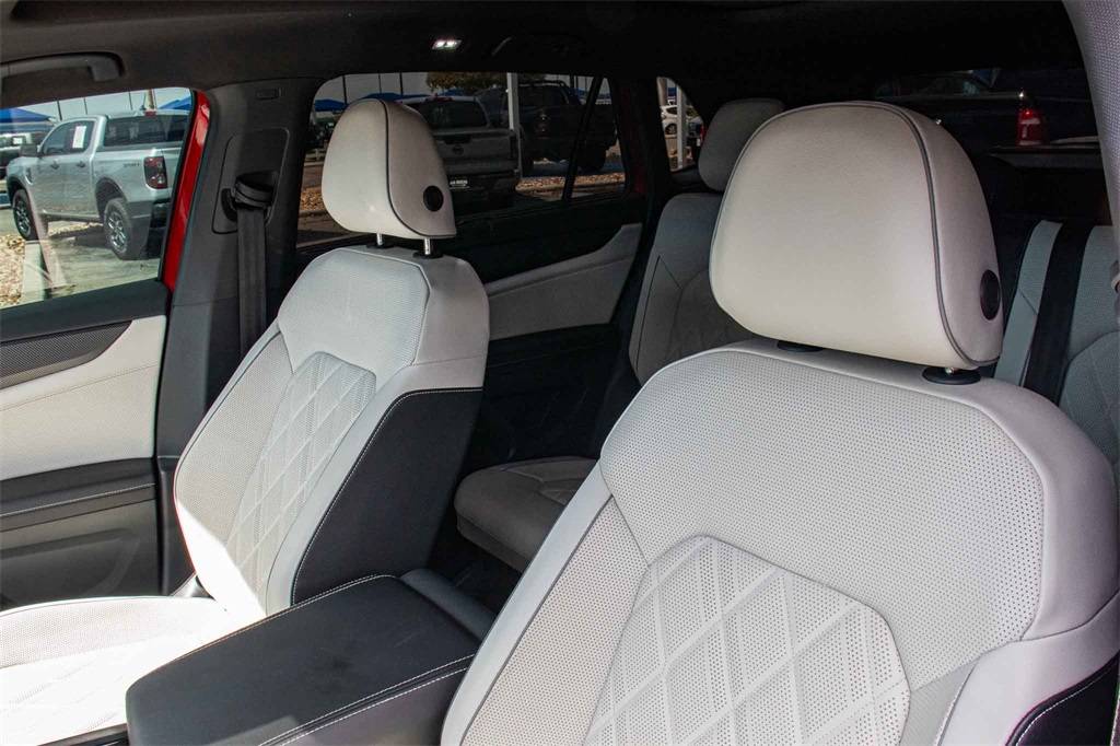 Used Car 2024 Volkswagen Atlas Cross Sport  2.0t Sel Premium R-line For Sale Under $40,000 In San Marcos, Texas