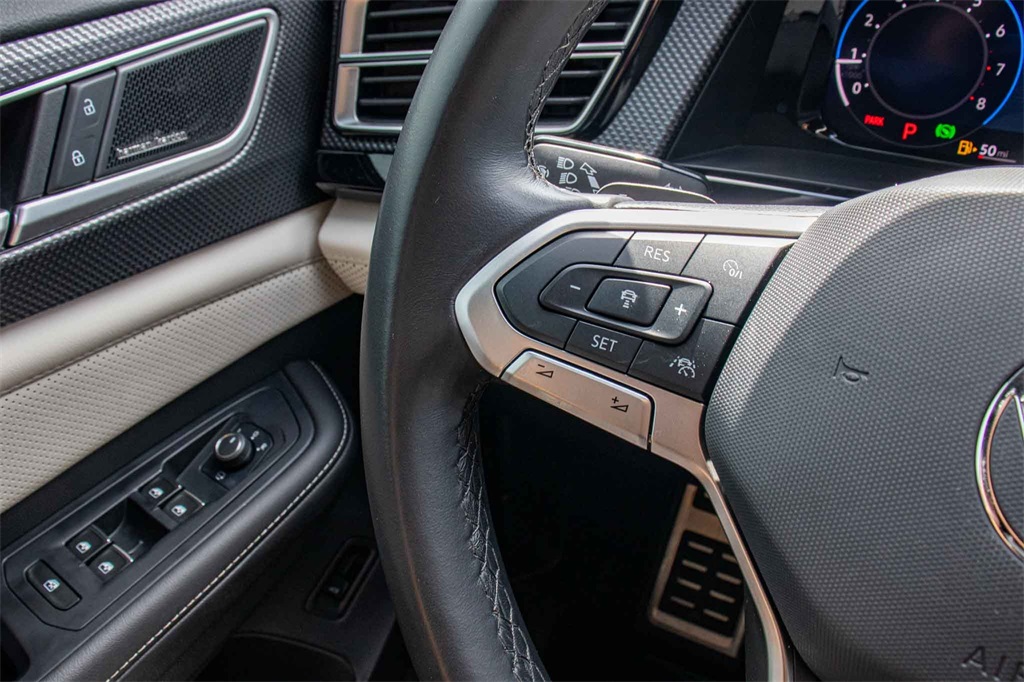 Used Car 2024 Volkswagen Atlas Cross Sport  2.0t Sel Premium R-line For Sale Under $40,000 In San Marcos, Texas