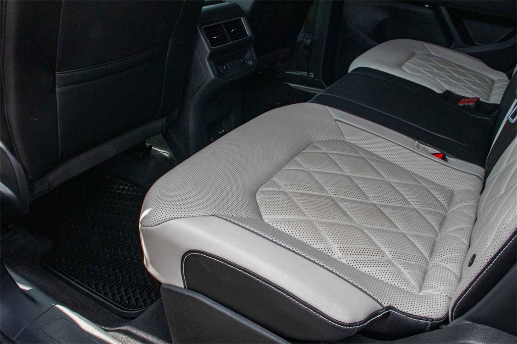 Used Car 2024 Volkswagen Atlas Cross Sport  2.0t Sel Premium R-line For Sale Under $40,000 In San Marcos, Texas