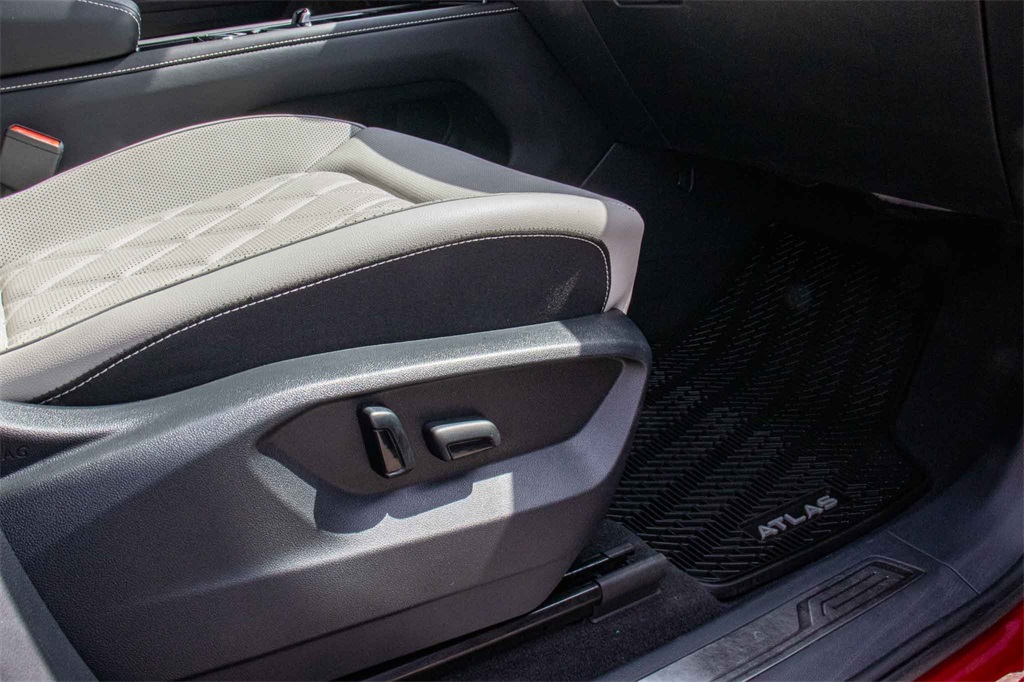 Used Car 2024 Volkswagen Atlas Cross Sport  2.0t Sel Premium R-line For Sale Under $40,000 In San Marcos, Texas