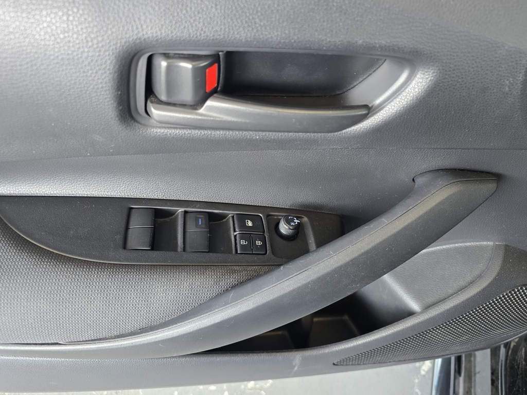 Thumbnail: 2022 Toyota Corolla - 18