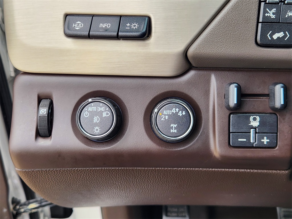 2017 GMC Yukon XL Denali White at Ultimate Motorsports