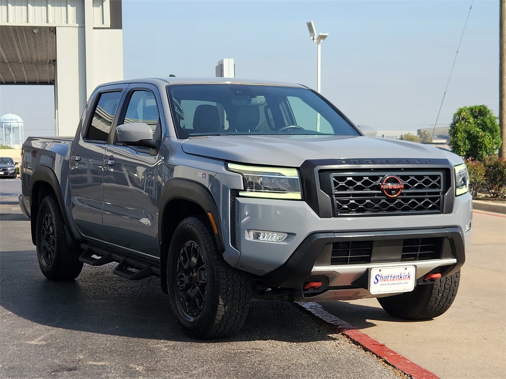 2022 Nissan Frontier PRO-4X - 2