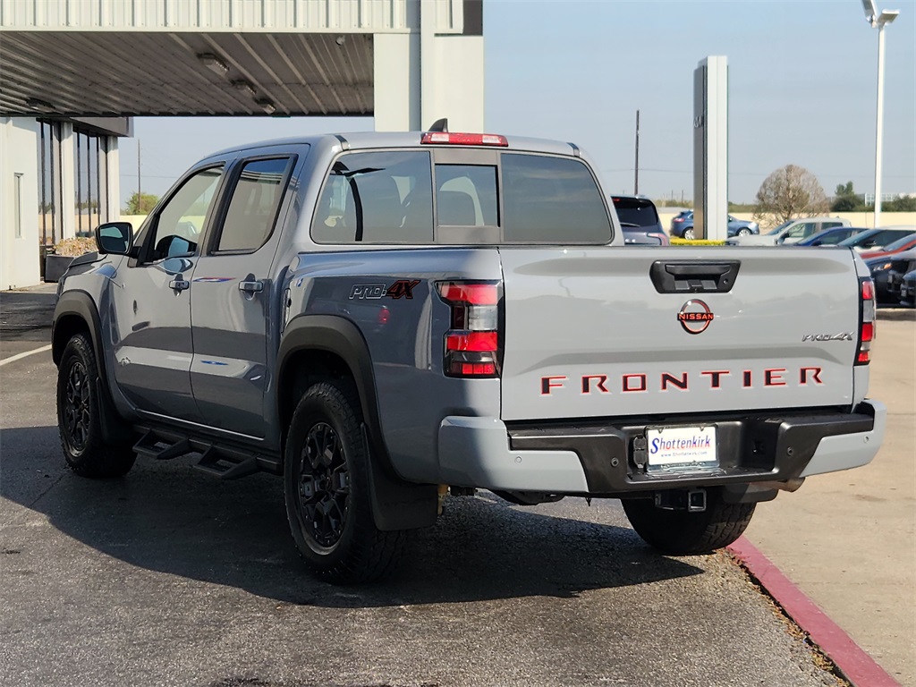 2022 Nissan Frontier PRO-4X - 6
