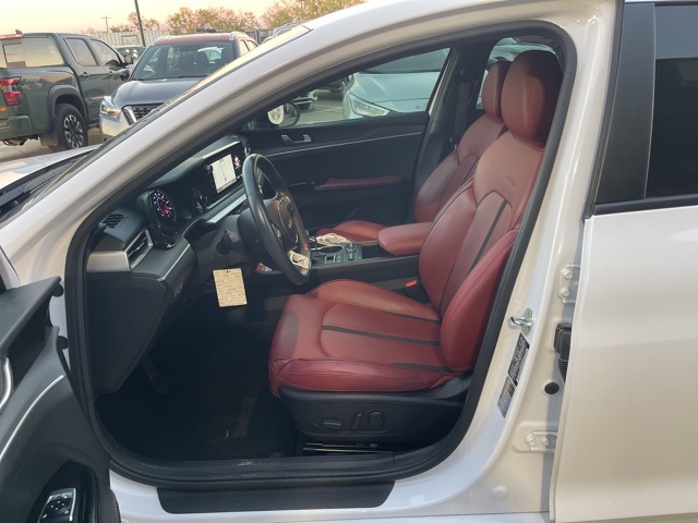 2024 Kia K5 GT-Line photo 4