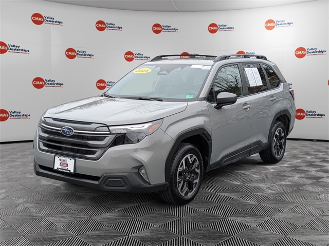 2025 Subaru Forester Premium Crossover AWD