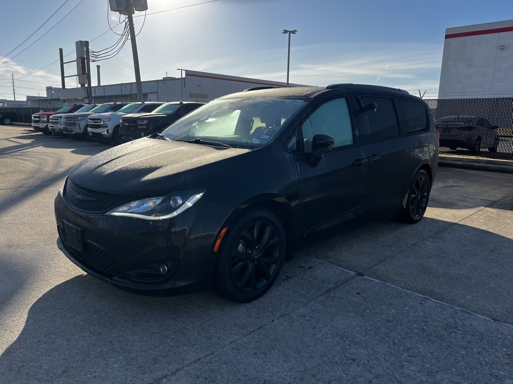 2020 Chrysler Pacifica Limited FWD