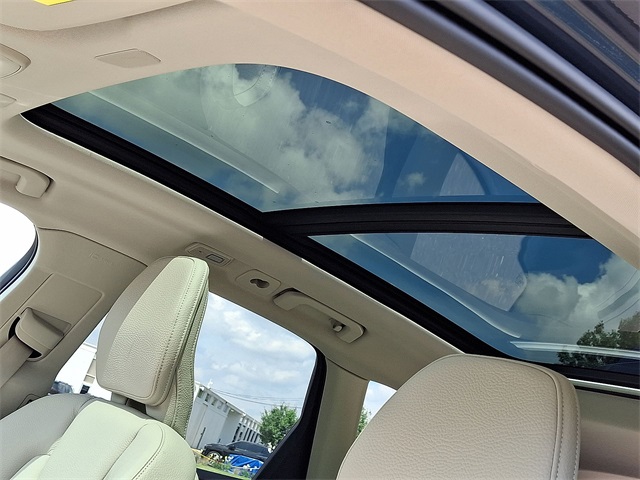 2023 Volvo XC60 B5 Plus Bright Theme for sale at PATRIOT CHEVROLET OF WARMINSTER