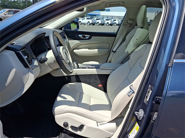 2023 Volvo XC60 B5 Plus Bright Theme for sale at PATRIOT CHEVROLET OF WARMINSTER