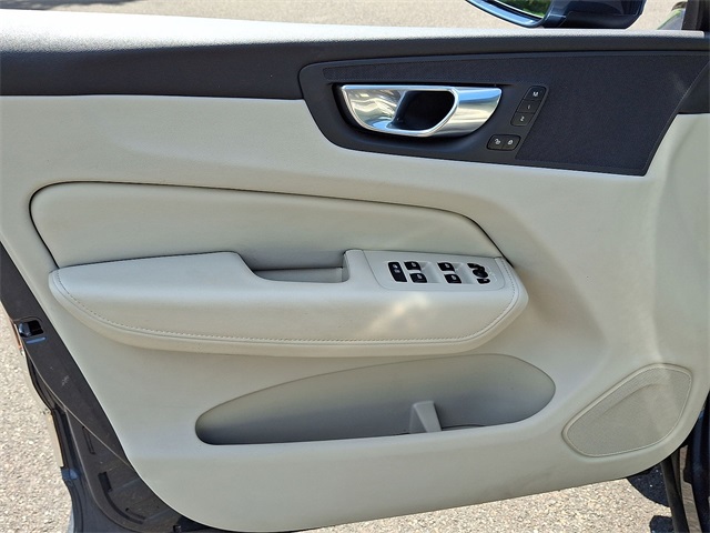 2023 Volvo XC60 B5 Plus Bright Theme for sale at PATRIOT CHEVROLET OF WARMINSTER