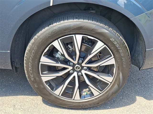 2023 Volvo XC60 B5 Plus Bright Theme for sale at PATRIOT CHEVROLET OF WARMINSTER