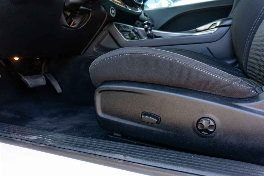 Used Car 2020 Dodge Challenger  Sxt For Sale Under $25,000 In San Marcos, Texas